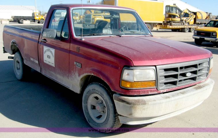 image for item 6418 1994 Ford F-150 pickup truck