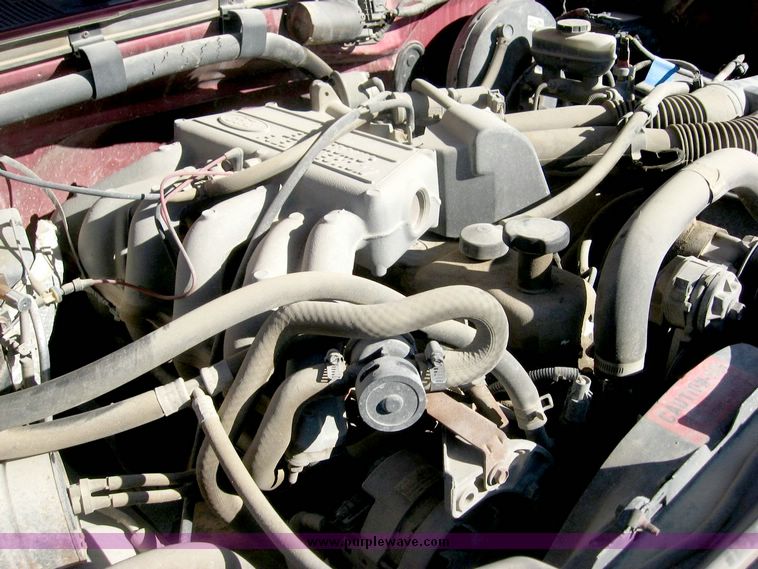 image for item 6418 1994 Ford F-150 pickup truck