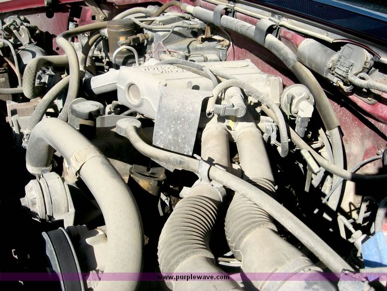 image for item 6418 1994 Ford F-150 pickup truck