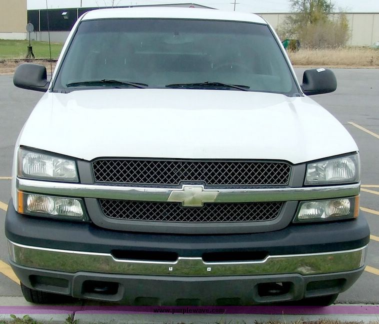 image for item 6521 2003 Chevrolet K1500 Silverado pickup truck
