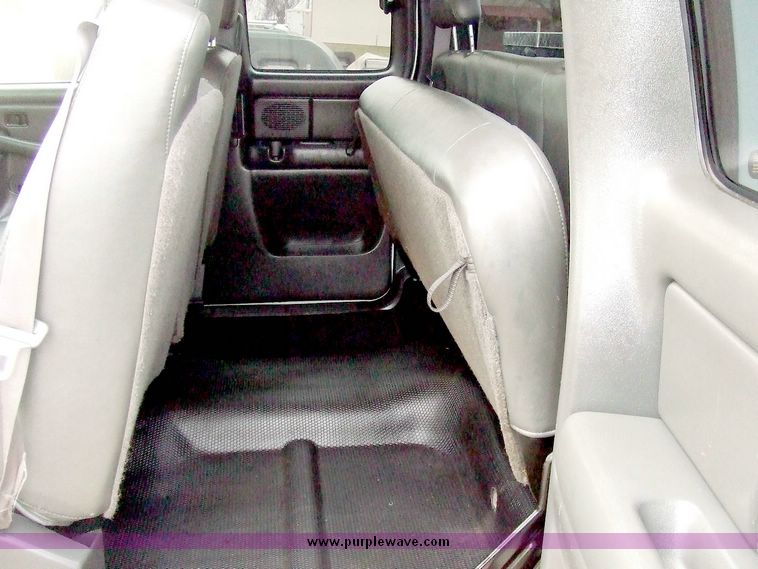 image for item 6521 2003 Chevrolet K1500 Silverado pickup truck