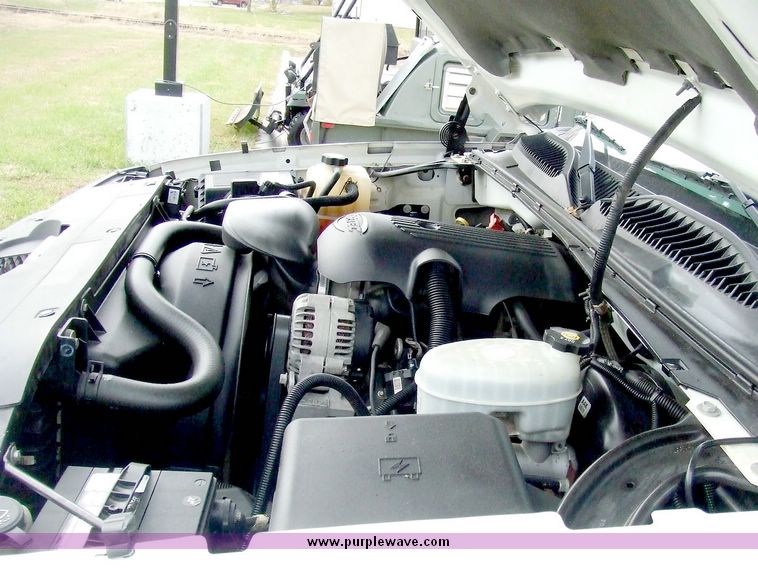 image for item 6521 2003 Chevrolet K1500 Silverado pickup truck