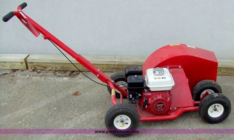 image for item 6524 Edger/trencher with shield cover