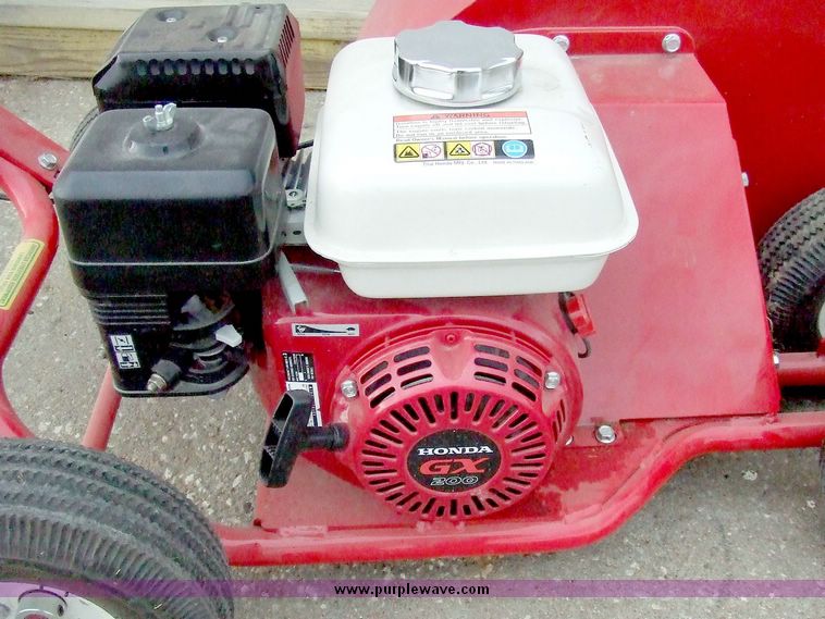 image for item 6524 Edger/trencher with shield cover