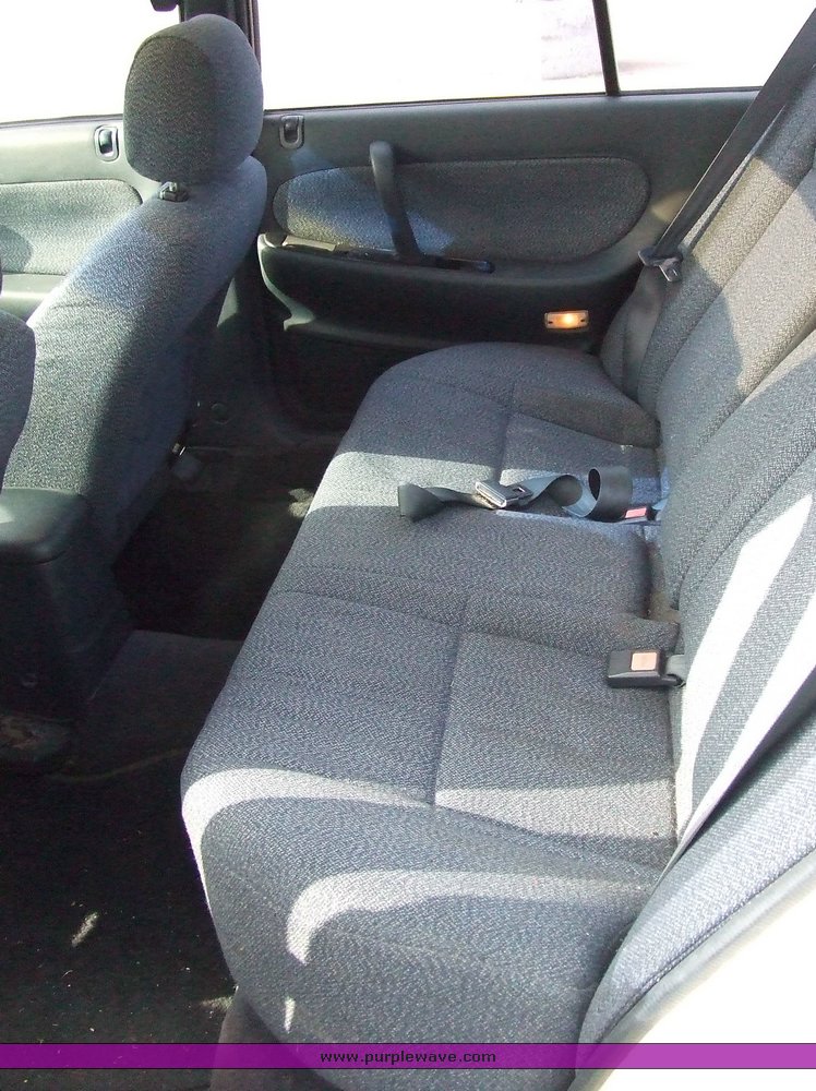 image for item 6536 1989 Nissan Maxima