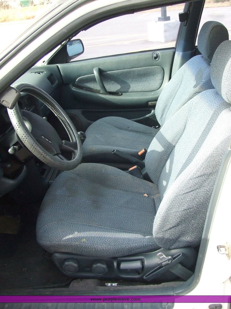 image for item 6536 1989 Nissan Maxima