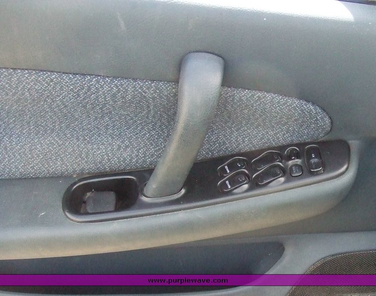 image for item 6536 1989 Nissan Maxima