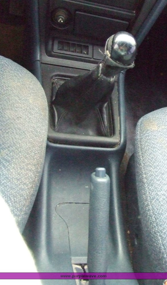 image for item 6536 1989 Nissan Maxima