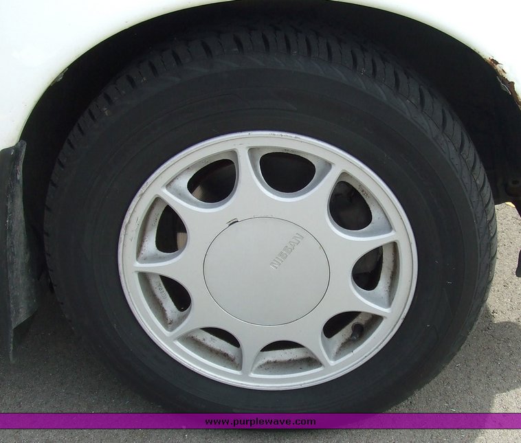 image for item 6536 1989 Nissan Maxima