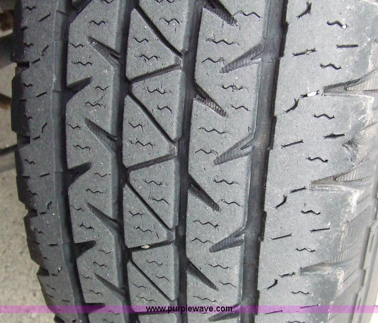 image for item 6537 2003 Chevrolet Silverado C1500HD crew cab pickup