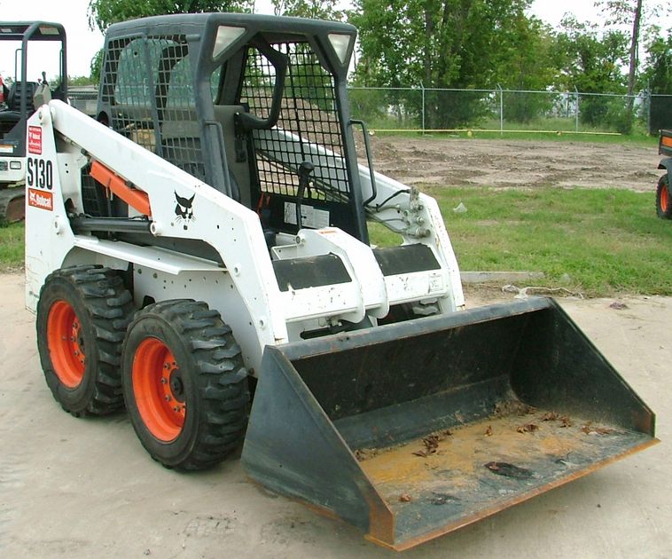 image for item 3001 2006 Bobcat S-130 skid steer