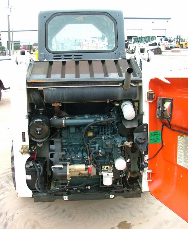 image for item 3001 2006 Bobcat S-130 skid steer