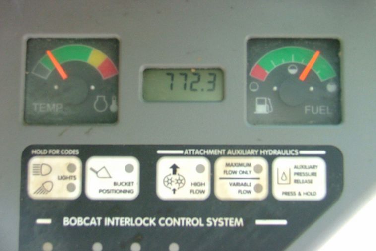 image for item 3001 2006 Bobcat S-130 skid steer