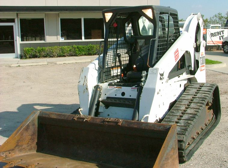 image for item 3002 2008 Bobcat T-300 skid steer