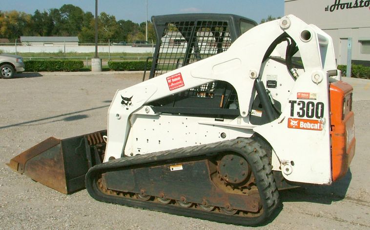 image for item 3002 2008 Bobcat T-300 skid steer