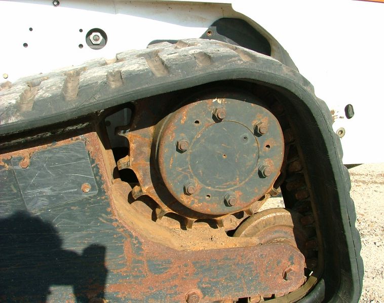 image for item 3002 2008 Bobcat T-300 skid steer