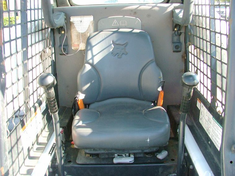 image for item 3002 2008 Bobcat T-300 skid steer