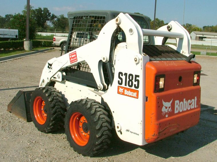 image for item 3003 2007 Bobcat S-185 skid steer