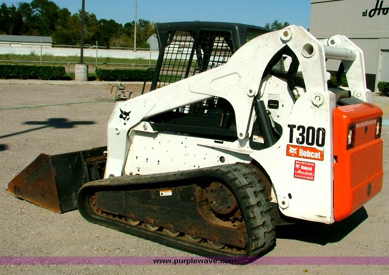 image for item 3004 2008 Bobcat T-300 skid steer