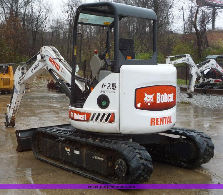 image for item 4241 2005 Bobcat 435ZHS compact excavator