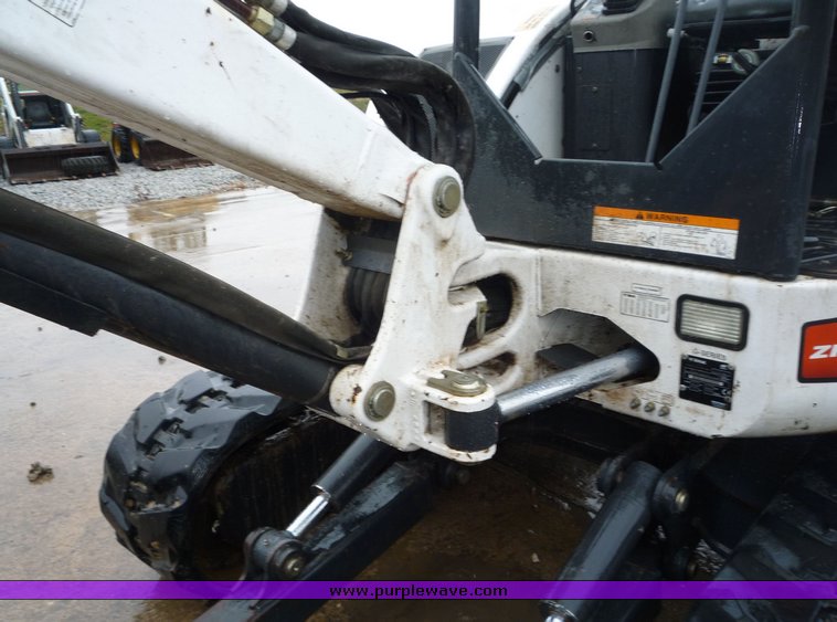 image for item 4241 2005 Bobcat 435ZHS compact excavator