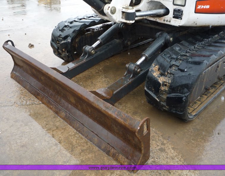 image for item 4241 2005 Bobcat 435ZHS compact excavator