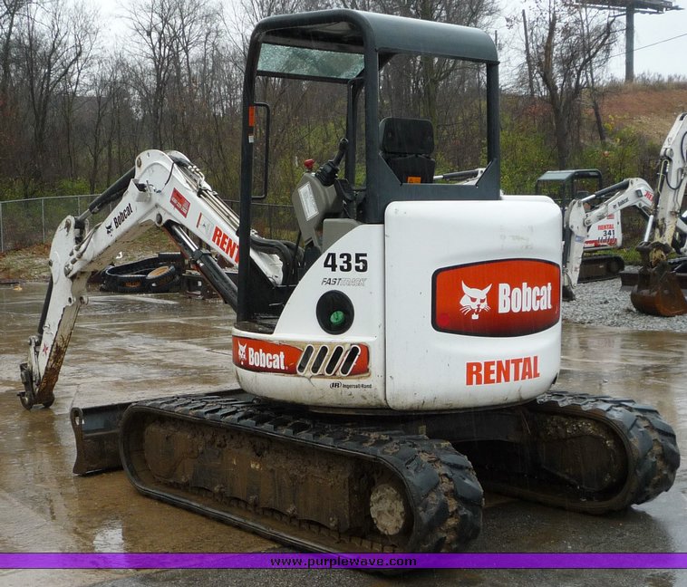 image for item 4242 2005 Bobcat 435ZHS compact excavator