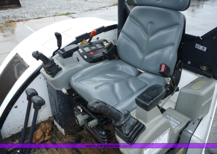 image for item 4242 2005 Bobcat 435ZHS compact excavator