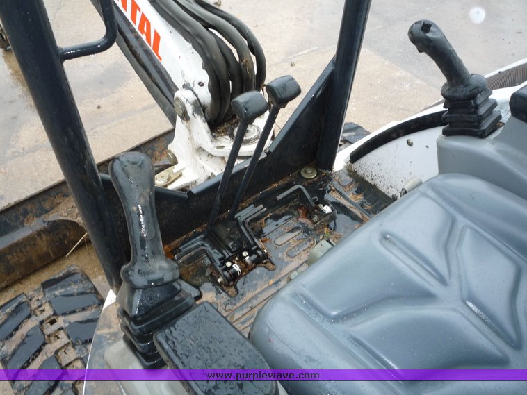 image for item 4242 2005 Bobcat 435ZHS compact excavator