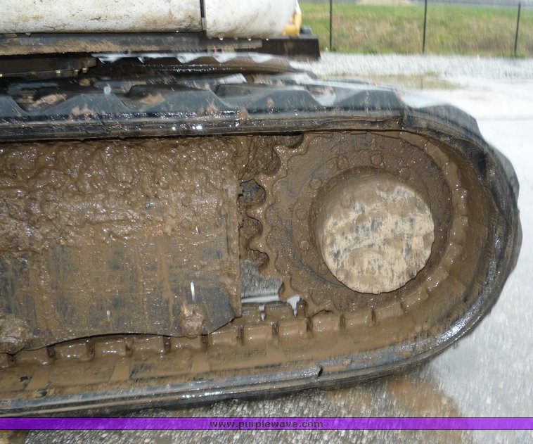 image for item 4242 2005 Bobcat 435ZHS compact excavator