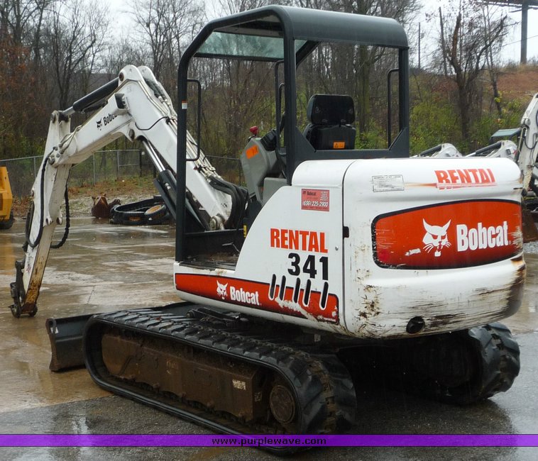 image for item 4243 2006 Bobcat 341G compact excavator