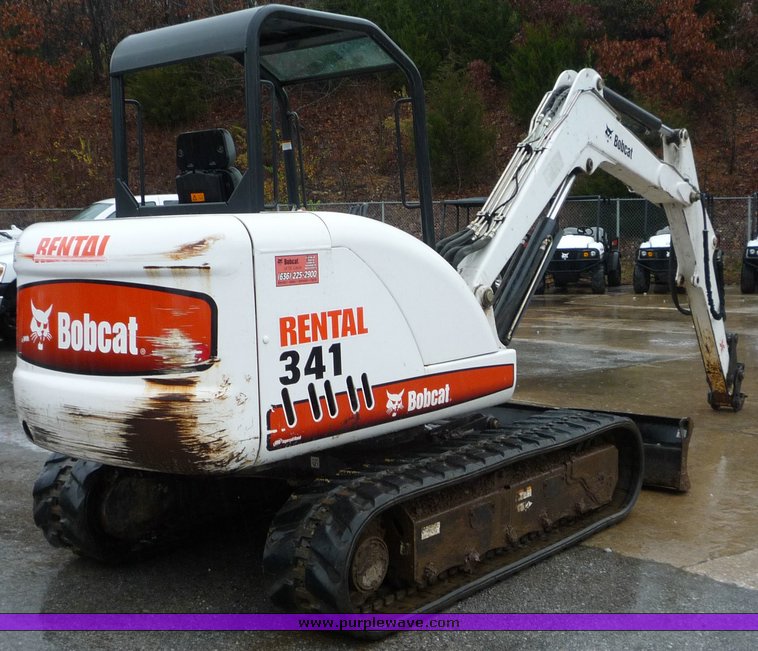image for item 4243 2006 Bobcat 341G compact excavator