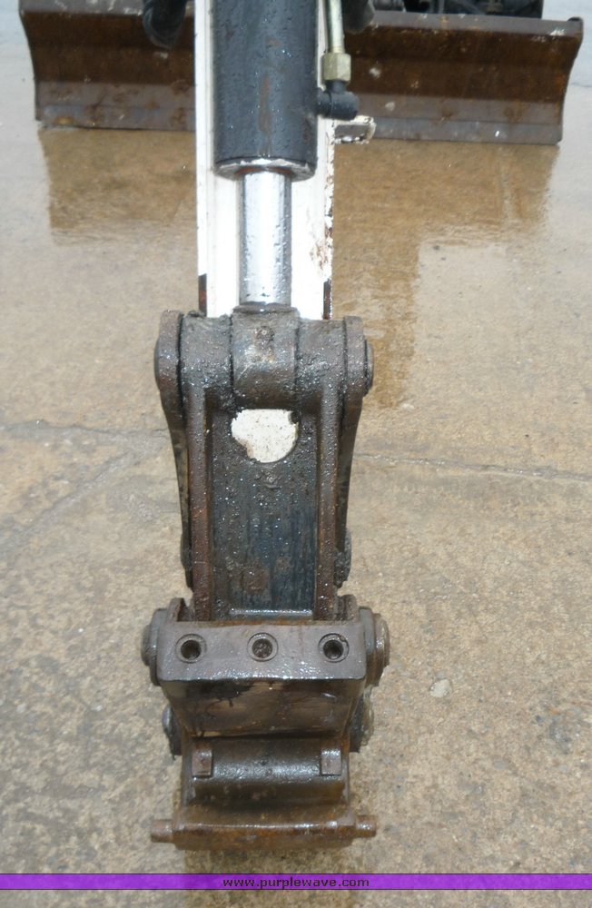 image for item 4243 2006 Bobcat 341G compact excavator