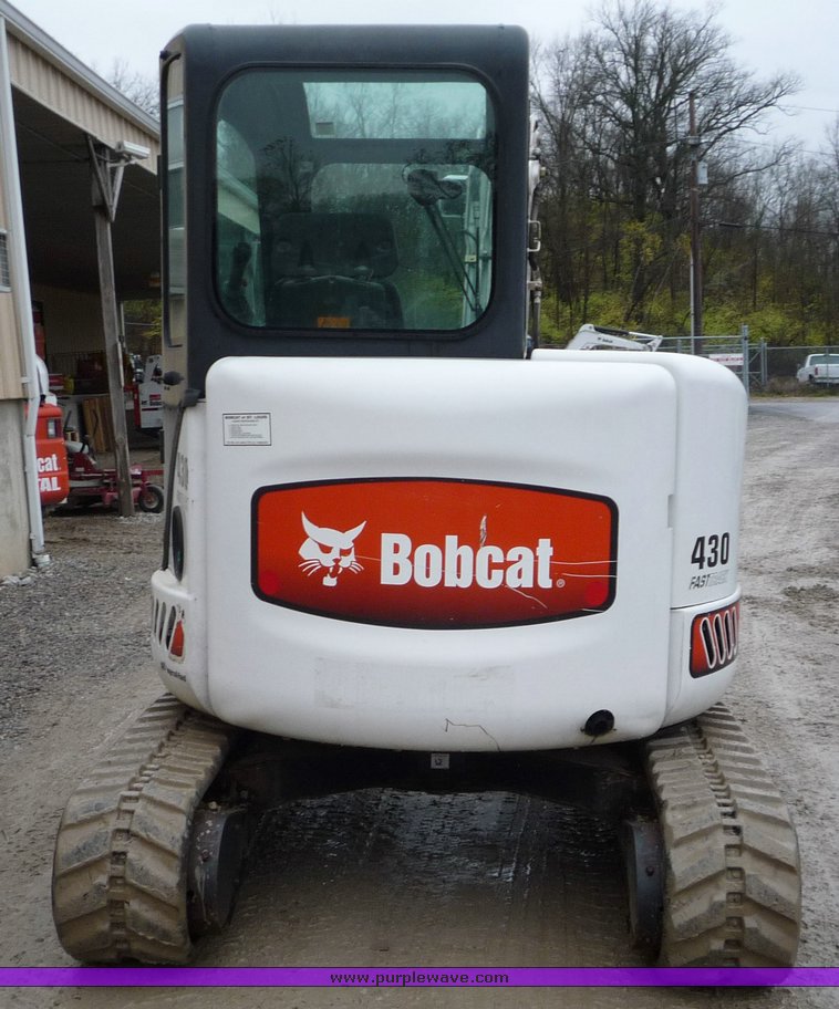 image for item 4247 2006 Bobcat 430E Fast Track compact excavator