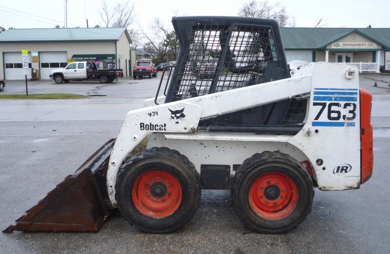 image for item 4255 2003 Bobcat 763G skid steer
