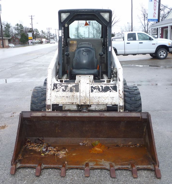 image for item 4255 2003 Bobcat 763G skid steer