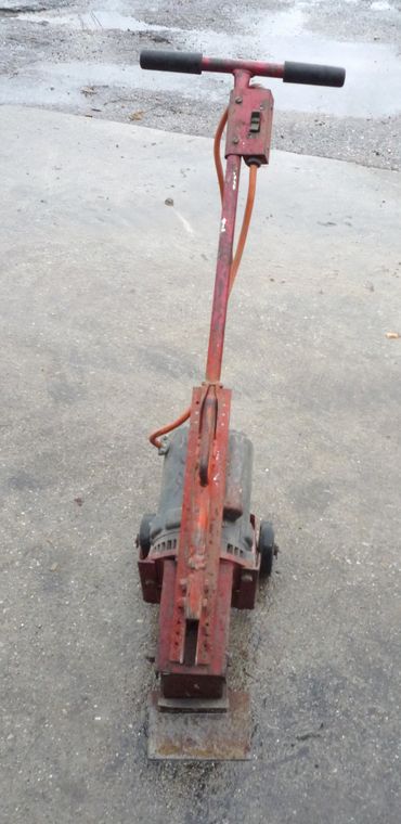 image for item 4262 (3) tile chippers