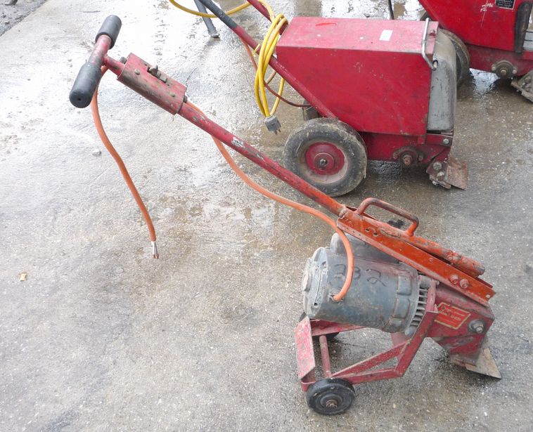 image for item 4262 (3) tile chippers