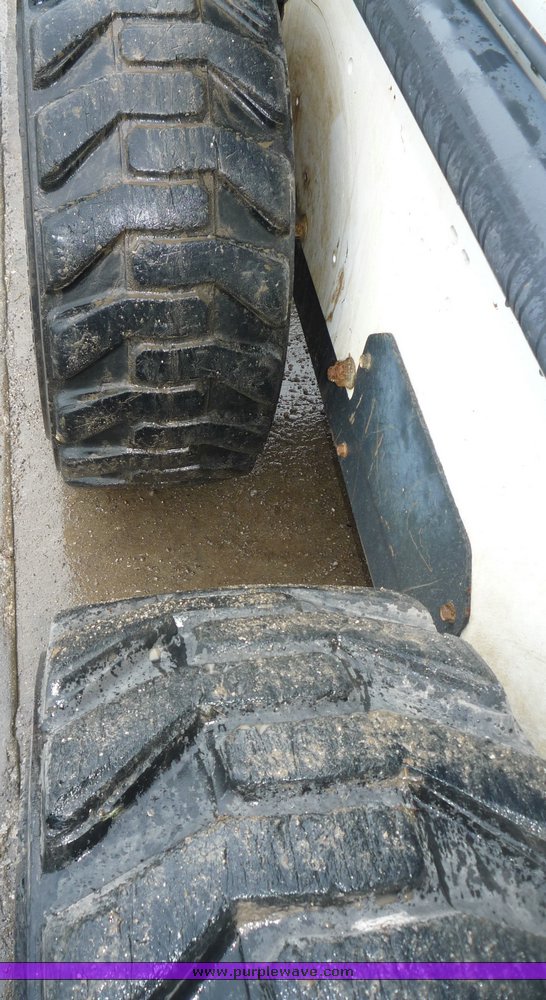 image for item 4264 1998 Bobcat 863 skid steer