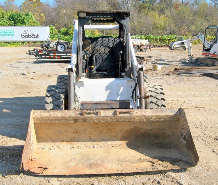 image for item 6030 1998 Bobcat 873 skid steer