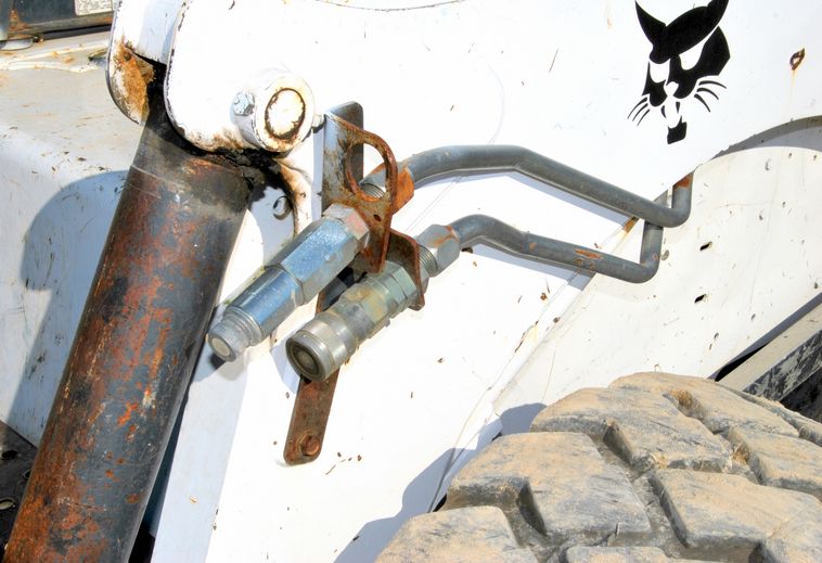 image for item 6030 1998 Bobcat 873 skid steer