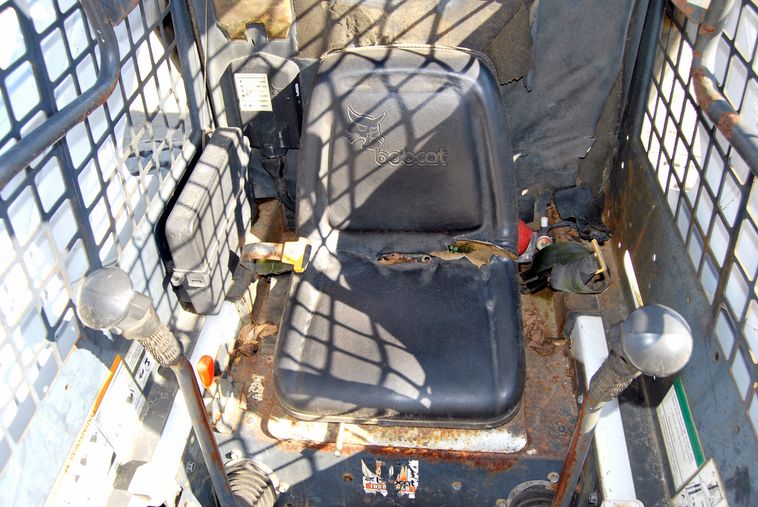 image for item 6030 1998 Bobcat 873 skid steer