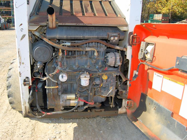 image for item 6031 1998 Bobcat 863 skid steer