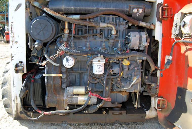 image for item 6031 1998 Bobcat 863 skid steer