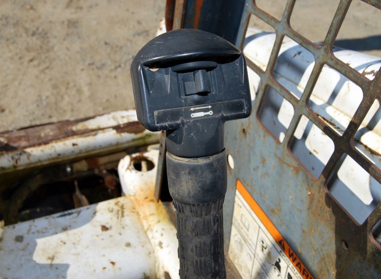 image for item 6031 1998 Bobcat 863 skid steer
