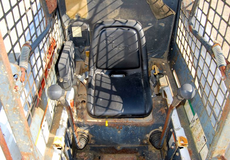 image for item 6031 1998 Bobcat 863 skid steer