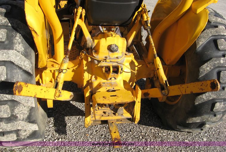 image for item 6564 John Deere tractor with loader