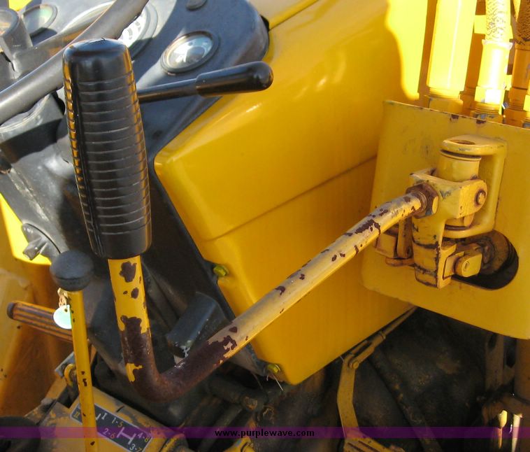 image for item 6564 John Deere tractor with loader