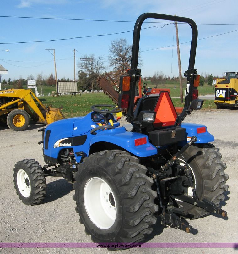 image for item 6566 2005 New Holland TC33DA MFWD tractor