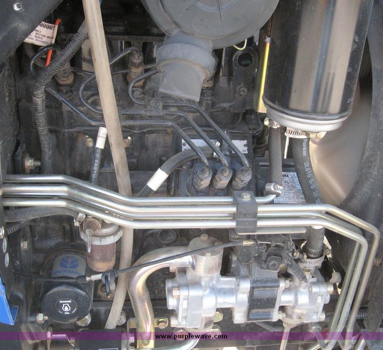 image for item 6566 2005 New Holland TC33DA MFWD tractor